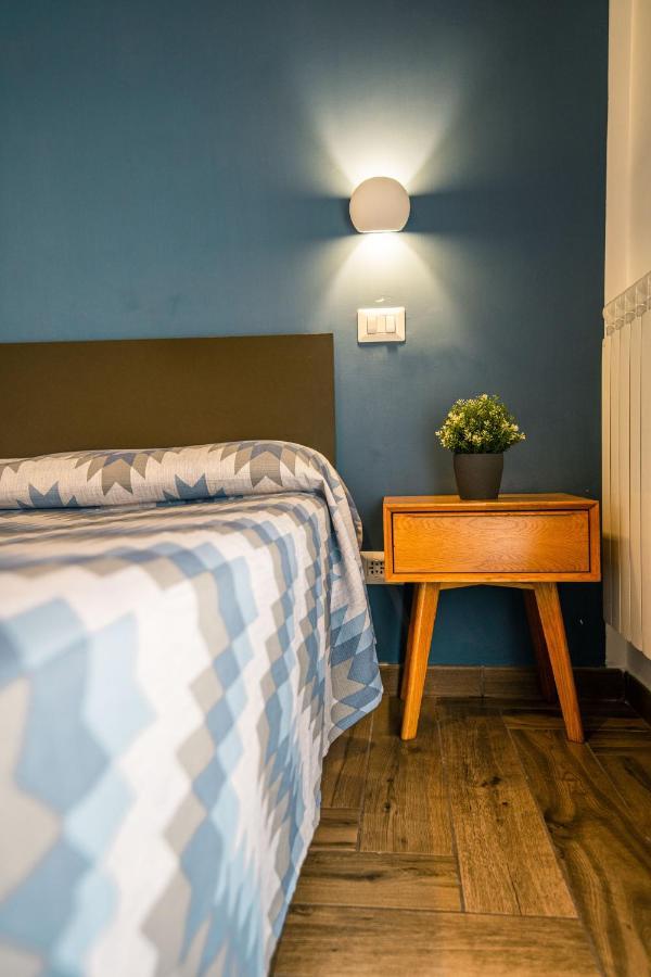 Hub Ferroviario - 12 Posti Letto Per Il Tuo Gruppo A Napoli Con Wifi E Netflix Bed & Breakfast Dış mekan fotoğraf