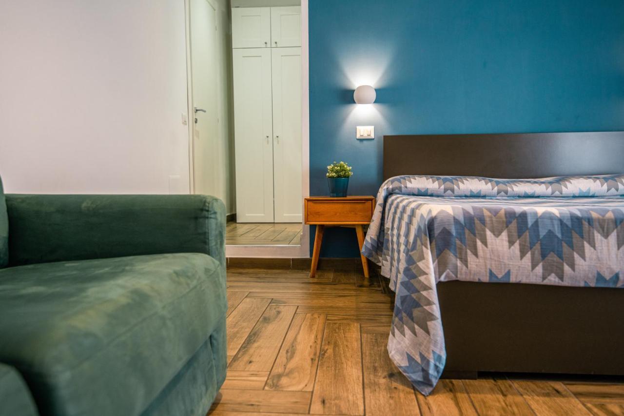 Hub Ferroviario - 12 Posti Letto Per Il Tuo Gruppo A Napoli Con Wifi E Netflix Bed & Breakfast Dış mekan fotoğraf