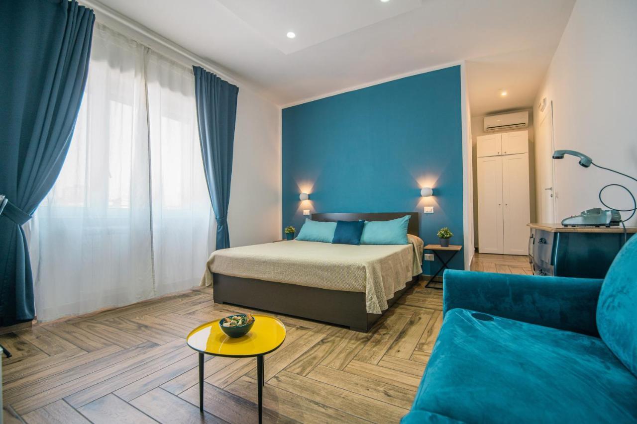 Hub Ferroviario - 12 Posti Letto Per Il Tuo Gruppo A Napoli Con Wifi E Netflix Bed & Breakfast Dış mekan fotoğraf