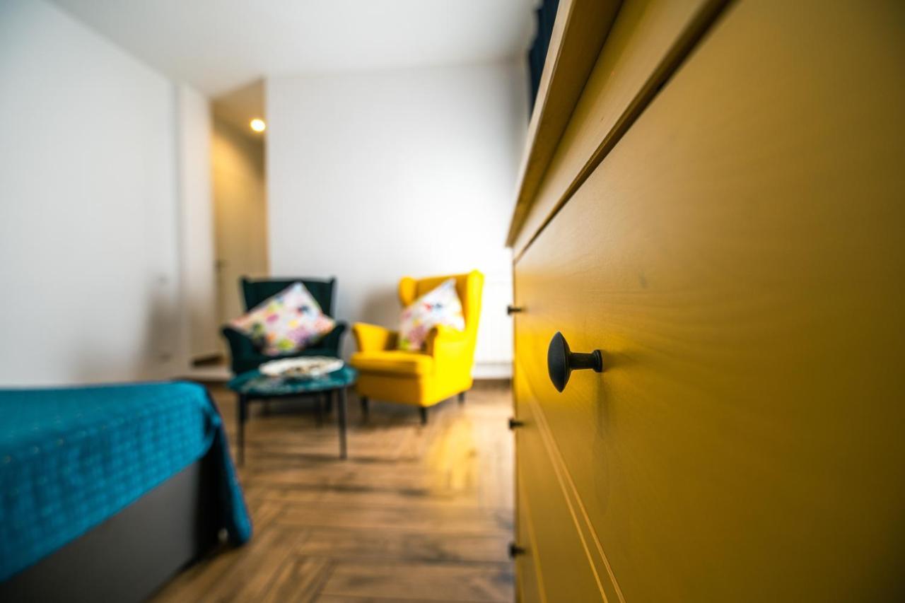 Hub Ferroviario - 12 Posti Letto Per Il Tuo Gruppo A Napoli Con Wifi E Netflix Bed & Breakfast Dış mekan fotoğraf